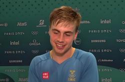 开云体育在线-巴西冲浪选手力争上游，成功晋级决赛