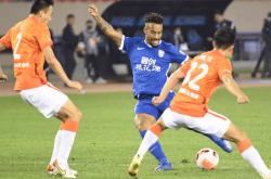 开云体育入口-教练战术得当，助球队克服困难