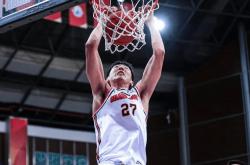 开云体育-帝国中锋横空出世，率队大胜对手