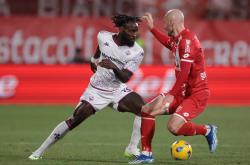 开云体育APP下载-佛罗伦萨中场伤情不乐观，战术调整难题