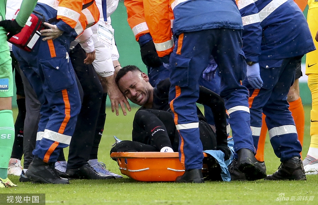 武术完成帽子戏法,法甲联赛争夺战白热化的简单介绍 武术完成帽子戏法,法甲联赛争夺战白热化的简单介绍