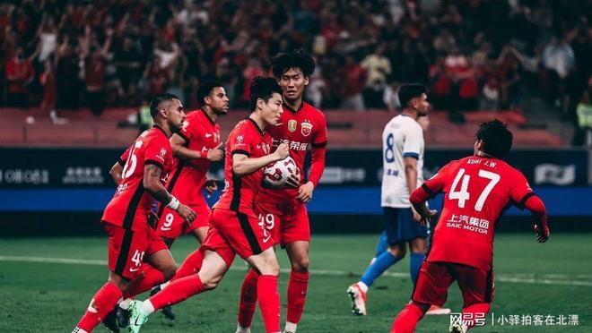 关于上海上港客场憾败大连一方,争夺亚冠资格的信息 关于上海上港客场憾败大连一方,争夺亚冠资格的信息
