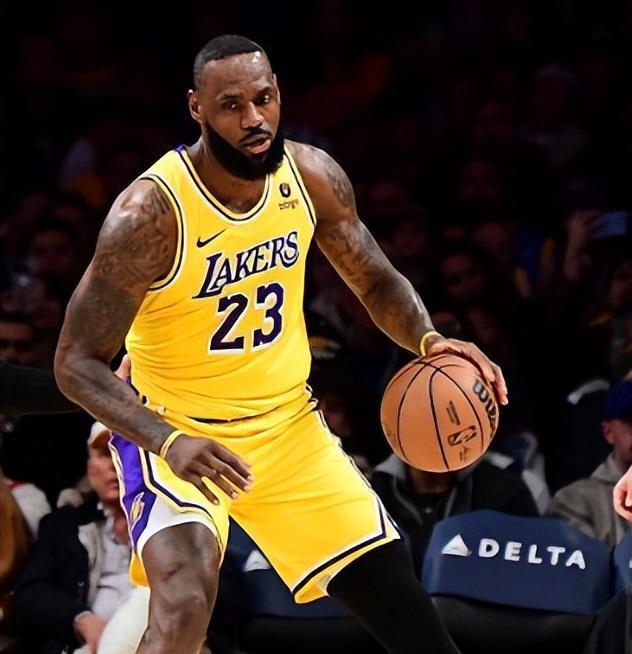 关于湖人绝地反击掘金，艾顿打破历史纪录的信息